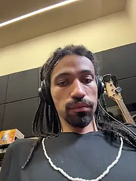 Snapshot of hotcamboy420 chatting on December 14, 2025, 7:30 pm hotcamboy420 online show from December 14, 2025, 7:30 pm