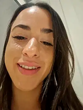 Snapshot of LydiaMaus96 chatting on November 6, 2025, 2:10 pm LydiaMaus96 online show from November 6, 2025, 2:10 pm