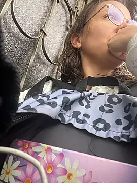 karlamorris  online show from March 30, 2026, 1:12 pm