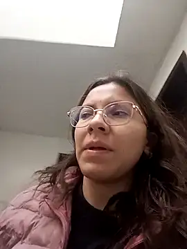Snapshot of karlamorris_ chatting on February 13, 2025, 1:15 pm karlamorris online show from February 13, 2025, 1:15 pm