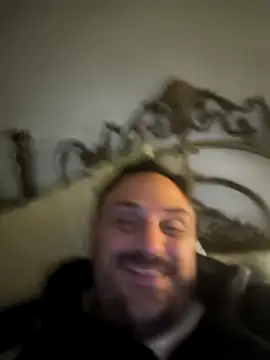 Snapshot of italovene chatting on October 25, 2025, 9:37 pm italovene online show from October 25, 2025, 9:37 pm