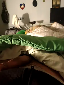 Snapshot of italovene chatting on October 21, 2025, 10:42 pm italovene online show from October 21, 2025, 10:42 pm