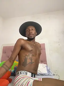 Snapshot of J232001 chatting on February 19, 2025, 7:48 pm J232001 online show from February 19, 2025, 7:48 pm