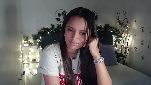 Snapshot of mia_sweetdc chatting on December 22, 2024, 9:09 pm mia sweetdc online show from December 22, 2024, 9:09 pm