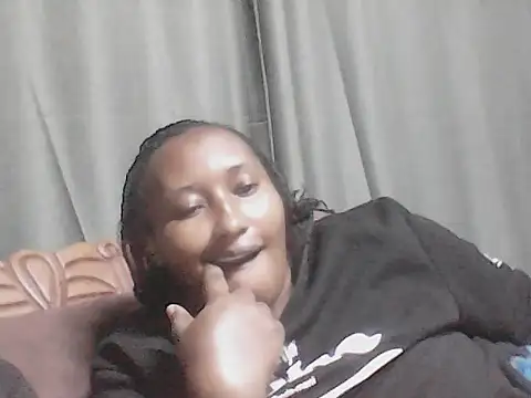 Snapshot of lovellybbw chatting on November 26, 2025, 7:47 pm lovellybbw online show from November 26, 2025, 7:47 pm