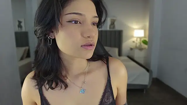 renee shelby  online show from September 13, 2025, 9:15 pm