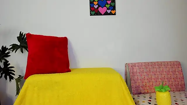 Andrea Williams  online show from March 14, 2025, 3:14 pm