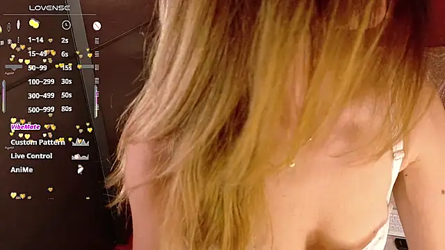 sexy blondegirl online show from April 15, 2026, 2:21 pm