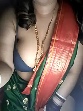 Snapshot of Leo_shreya_888 chatting on December 21, 2024, 4:03 pm Leo shreya 888 online show from December 21, 2024, 4:03 pm
