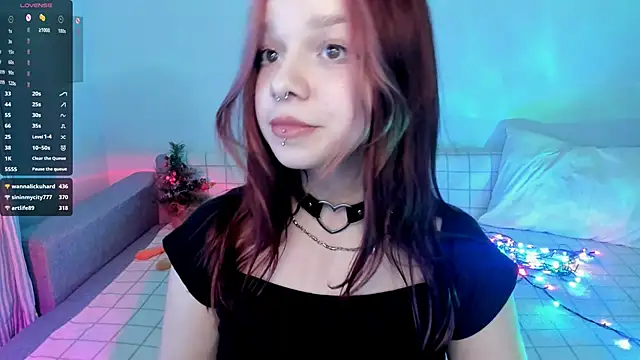 crystal lilith online show from December 30, 2024, 8:32 am