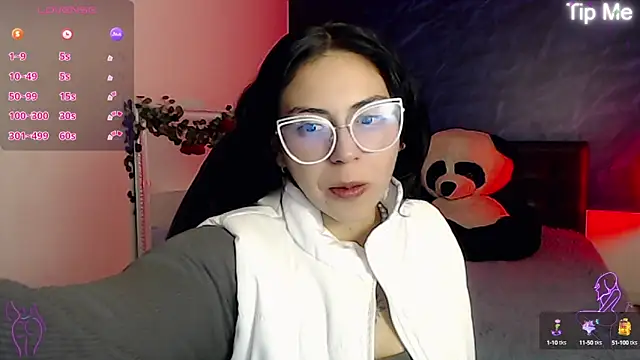 april dumont online show from March 8, 2025, 8:14 pm