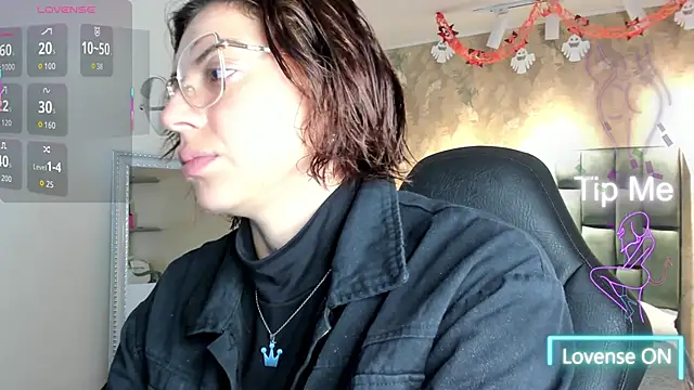 april dumont online show from October 28, 2025, 11:20 am