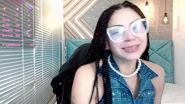 april dumont online show from March 4, 2025, 1:06 pm