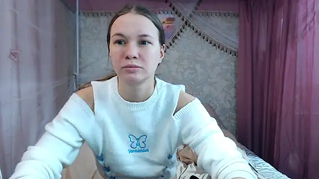 Snapshot of leila_bambi_ chatting on February 10, 2026, 12:04 pm leila bambi online show from February 10, 2026, 12:04 pm