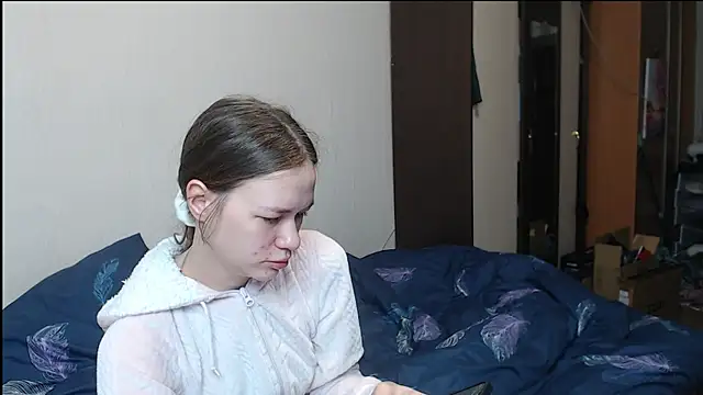Snapshot of leila_bambi_ chatting on March 13, 2025, 5:50 pm leila bambi online show from March 13, 2025, 5:50 pm