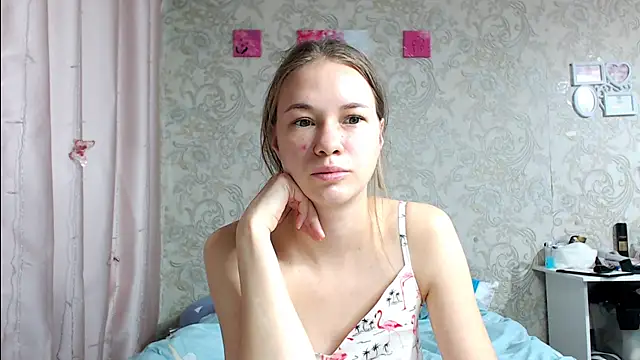Snapshot of leila_bambi_ chatting on September 23, 2025, 2:46 pm leila bambi online show from September 23, 2025, 2:46 pm