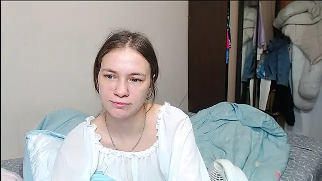 Snapshot of leila_bambi_ chatting on February 11, 2025, 6:22 pm leila bambi online show from February 11, 2025, 6:22 pm