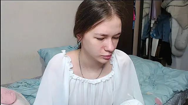 Snapshot of leila_bambi_ chatting on February 11, 2025, 2:46 pm leila bambi online show from February 11, 2025, 2:46 pm