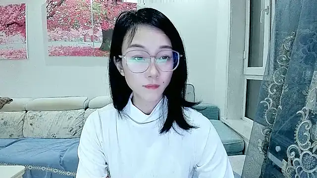 Snapshot of NIAN-er chatting on November 23, 2025, 3:11 pm NIAN-er online show from November 23, 2025, 3:11 pm