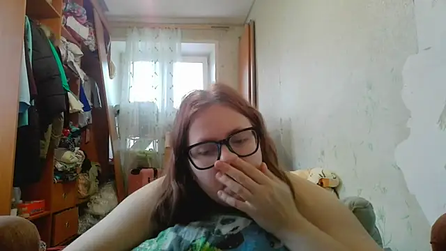 Snapshot of DesireMelissa chatting on December 21, 2025, 8:27 am DesireMelissa online show from December 21, 2025, 8:27 am