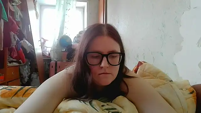 Snapshot of DesireMelissa chatting on February 18, 2026, 8:22 am DesireMelissa online show from February 18, 2026, 8:22 am