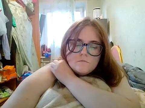 Snapshot of DesireMelissa chatting on June 1, 2026, 5:56 pm DesireMelissa online show from June 1, 2026, 5:56 pm