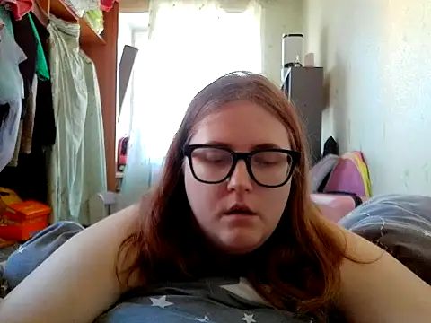 Snapshot of DesireMelissa chatting on June 11, 2026, 5:59 am DesireMelissa online show from June 11, 2026, 5:59 am