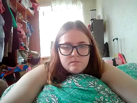 Snapshot of DesireMelissa chatting on June 29, 2026, 10:11 am DesireMelissa online show from June 29, 2026, 10:11 am
