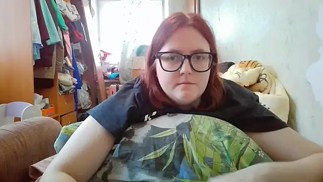 Snapshot of DesireMelissa chatting on January 6, 2026, 8:18 am DesireMelissa online show from January 6, 2026, 8:18 am