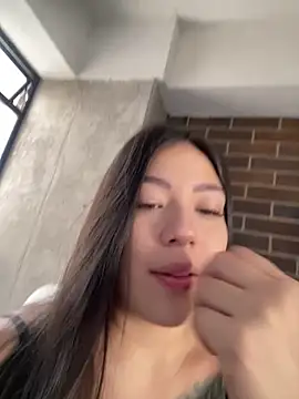 Latina vanessa online show from April 14, 2026, 1:16 pm