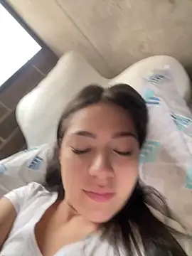 Latina vanessa online show from March 16, 2026, 8:11 pm