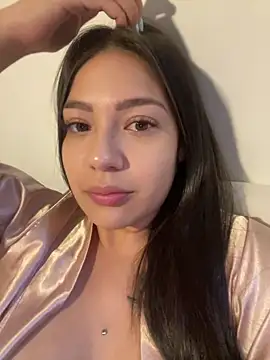 Latina vanessa online show from April 13, 2026, 8:46 pm