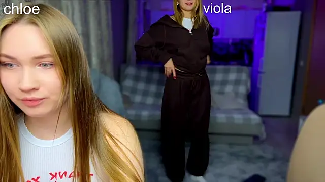 ChloeMillerMeow online show from October 11, 2025, 7:04 pm