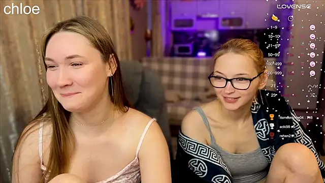 Snapshot of ChloeMillerMeow chatting on November 6, 2025, 5:00 am ChloeMillerMeow online show from November 6, 2025, 5:00 am