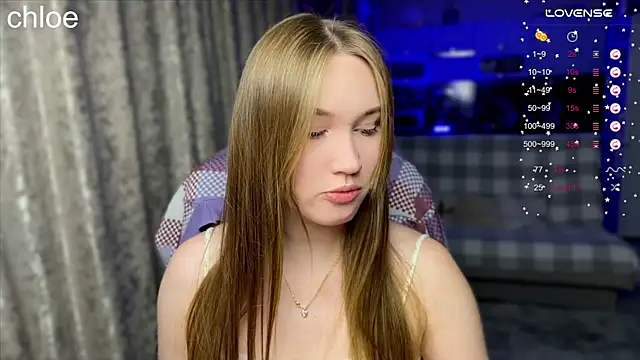 Snapshot of ChloeMillerMeow chatting on November 5, 2025, 4:43 pm ChloeMillerMeow online show from November 5, 2025, 4:43 pm