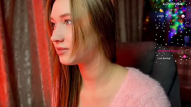 Snapshot of ChloeMillerMeow chatting on December 3, 2025, 7:57 pm ChloeMillerMeow online show from December 3, 2025, 7:57 pm