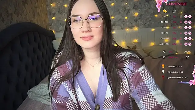 ChloeMillerMeow online show from February 20, 2025, 7:52 pm