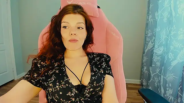 Snapshot of AlysaNightmoon chatting on February 24, 2025, 7:44 am AlysaNightmoon online show from February 24, 2025, 7:44 am