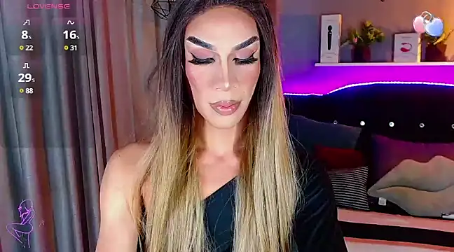 Snapshot of camila_hootie chatting on March 5, 2025, 3:08 am camila hootie online show from March 5, 2025, 3:08 am