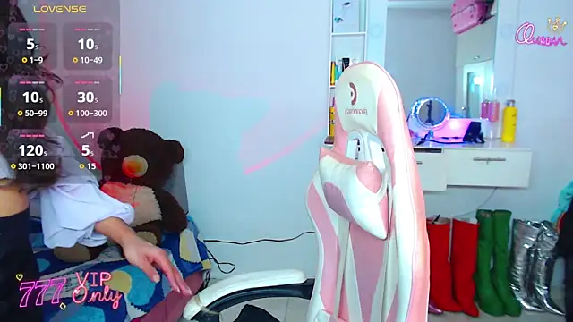 camila hootie online show from April 6, 2026, 8:32 pm