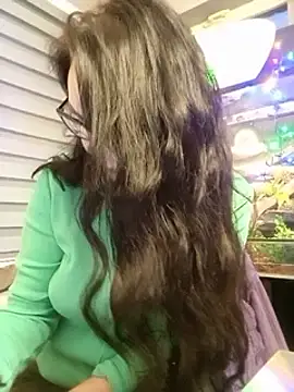 Snapshot of CamilleDesire chatting on January 22, 2025, 4:33 pm CamilleDesire online show from January 22, 2025, 4:33 pm