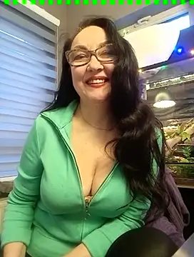 Snapshot of CamilleDesire chatting on February 27, 2025, 5:05 pm CamilleDesire online show from February 27, 2025, 5:05 pm