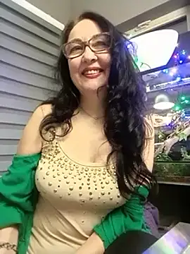 Snapshot of CamilleDesire chatting on January 23, 2025, 6:14 pm CamilleDesire online show from January 23, 2025, 6:14 pm