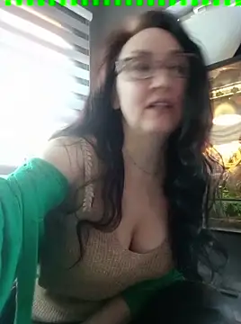 Snapshot of CamilleDesire chatting on March 3, 2025, 5:09 pm CamilleDesire online show from March 3, 2025, 5:09 pm