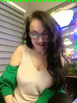 Snapshot of CamilleDesire chatting on February 11, 2025, 5:07 pm CamilleDesire online show from February 11, 2025, 5:07 pm
