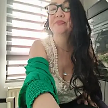 CamilleDesire online show from April 8, 2026, 4:41 pm