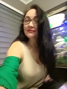 Snapshot of CamilleDesire chatting on January 30, 2025, 5:49 pm CamilleDesire online show from January 30, 2025, 5:49 pm