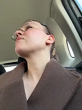 RinaCat online show from April 3, 2026, 5:25 am