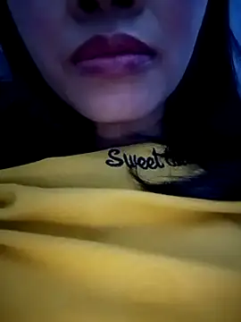 Snapshot of Hana_love20 chatting on March 7, 2025, 2:12 pm Hana love20 online show from March 7, 2025, 2:12 pm