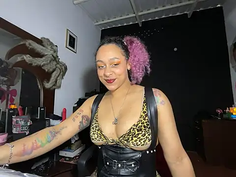 Cata Blue   online show from March 5, 2025, 6:01 pm